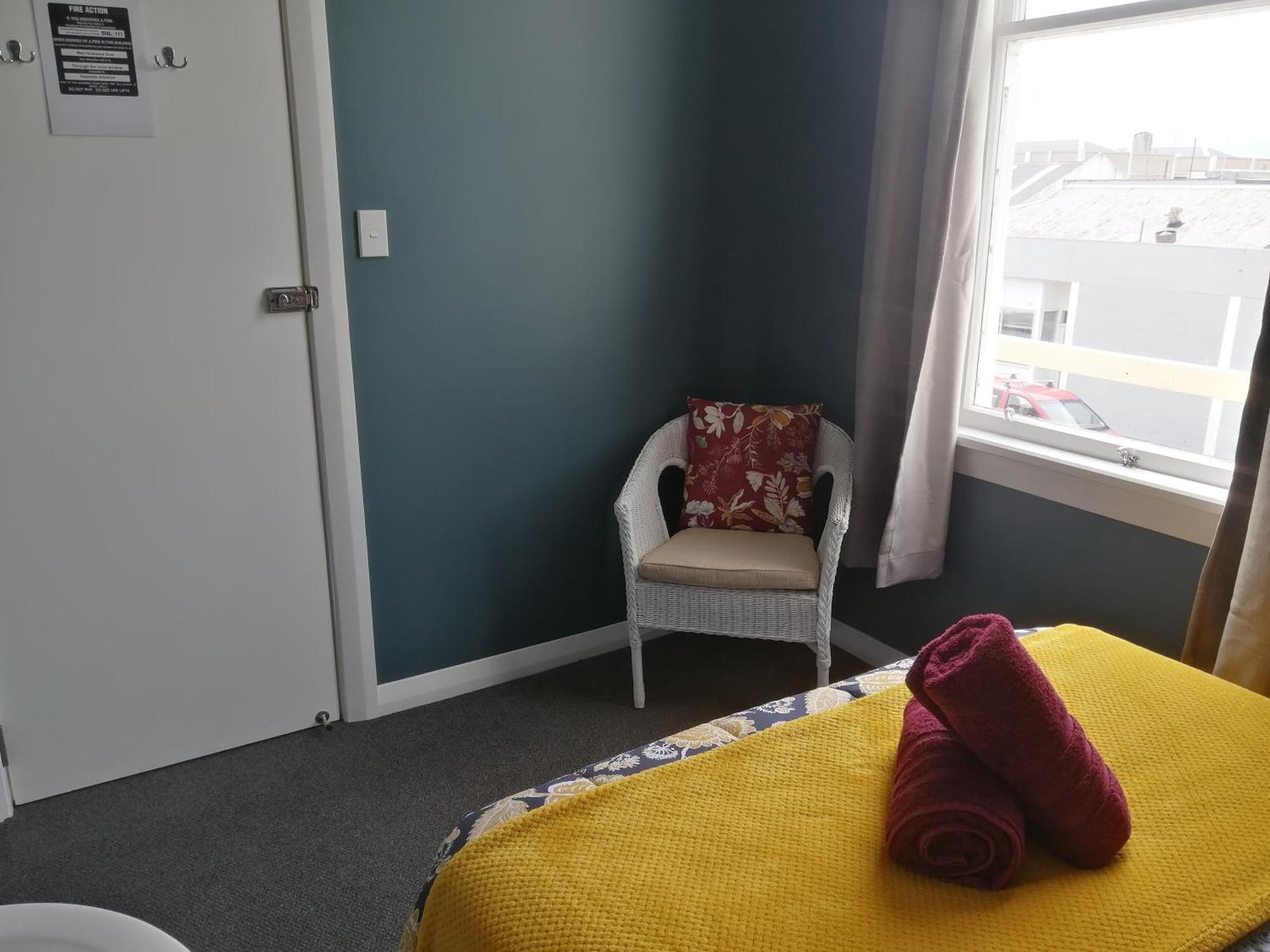 The Duke Hostel Greymouth Exterior photo A massage room at a spa